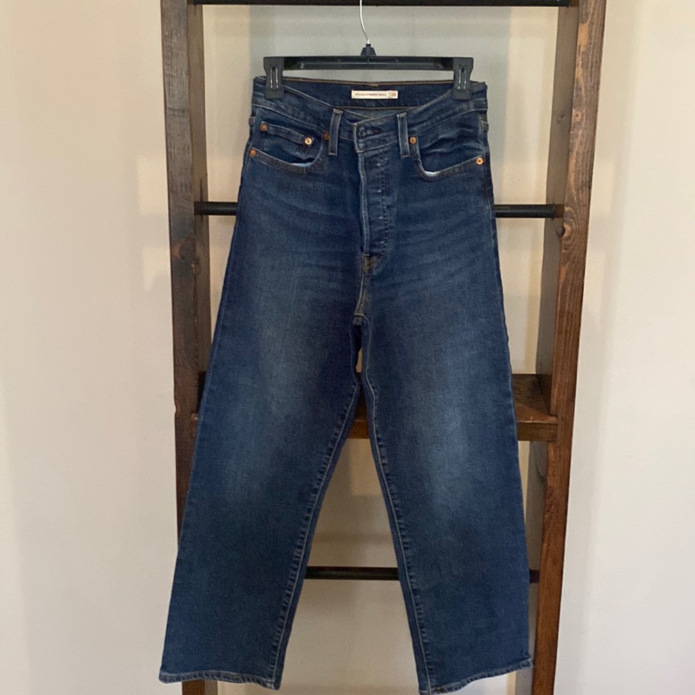 Levi’s Ribcage straight ankle jeans